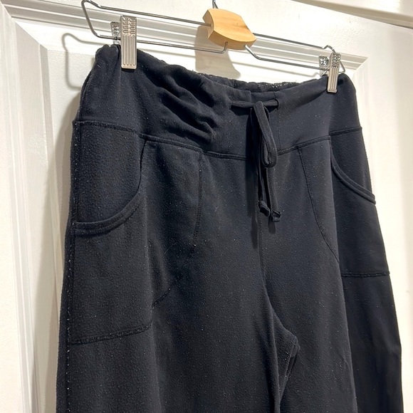 Lululemon Still Crop - Picture 5 of 7